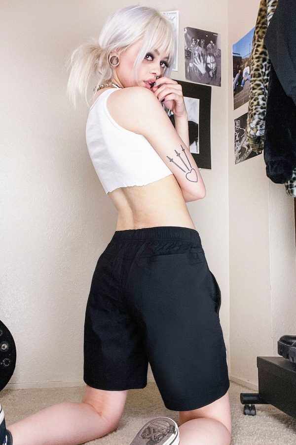 Think Peace Sweat Shorts Fashion - Image 3