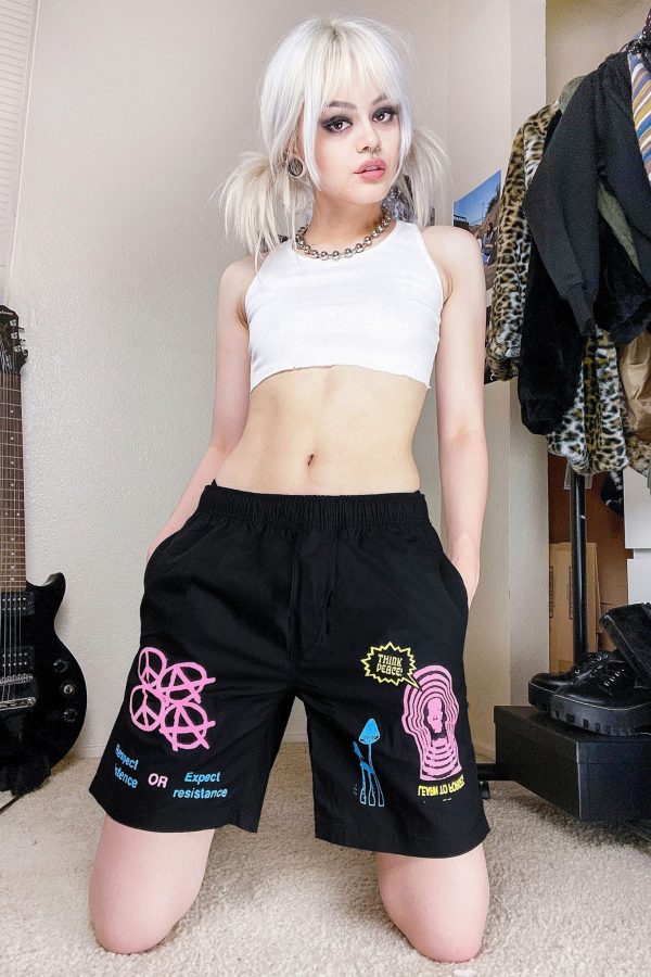Think Peace Sweat Shorts Fashion